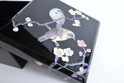 Lacquerware
